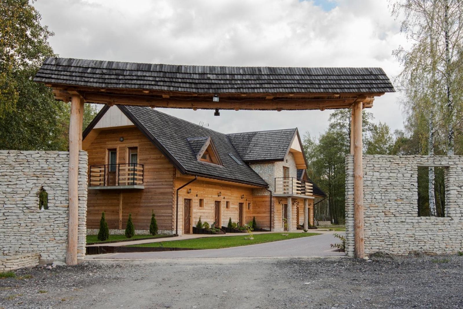 Zajazd Golebiowski Lipsko Exteriér fotografie